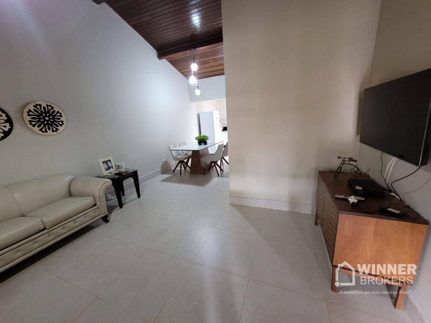 Casa à venda com 3 quartos, 220m² - Foto 8