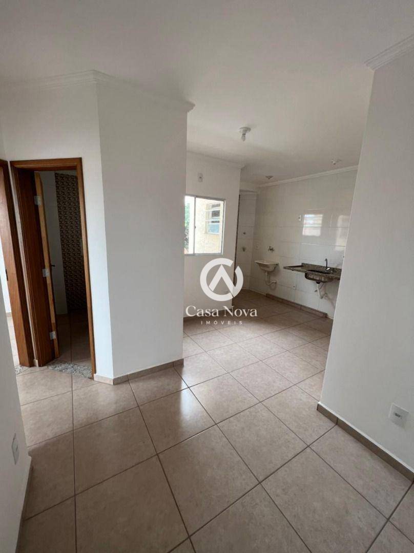 Apartamento à venda com 2 quartos, 43m² - Foto 4