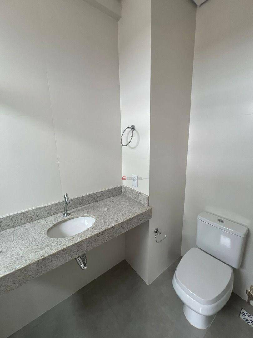 Apartamento à venda com 2 quartos, 80m² - Foto 3