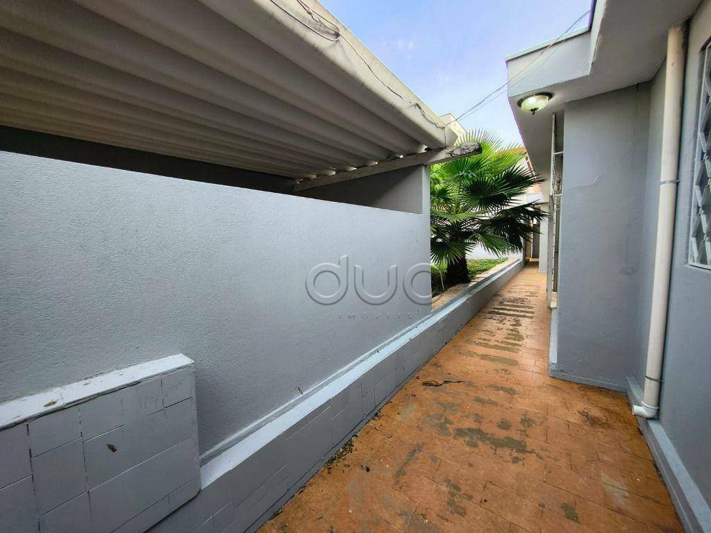Casa para alugar com 3 quartos, 298m² - Foto 28