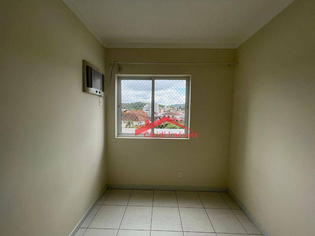 Apartamento à venda e aluguel com 2 quartos, 70m² - Foto 18