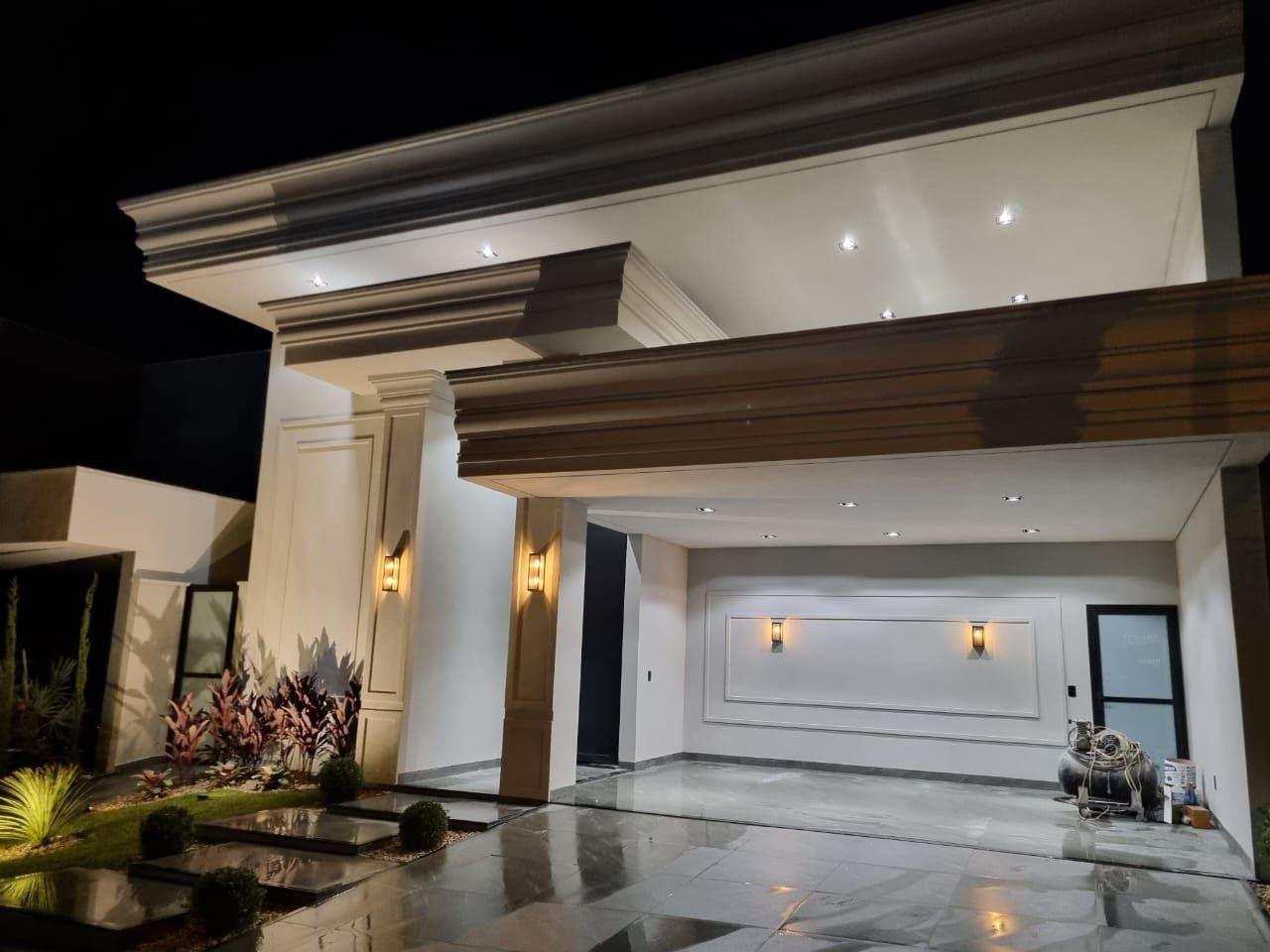 Casa à venda com 3 quartos, 212m² - Foto 2