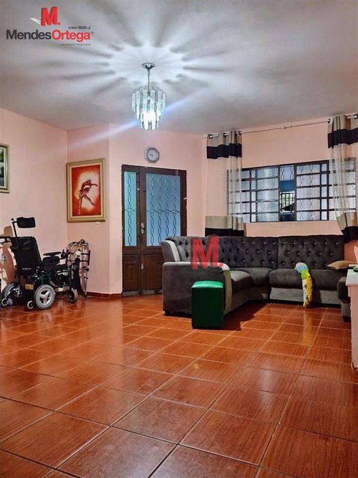 Casa à venda com 5 quartos, 197m² - Foto 3