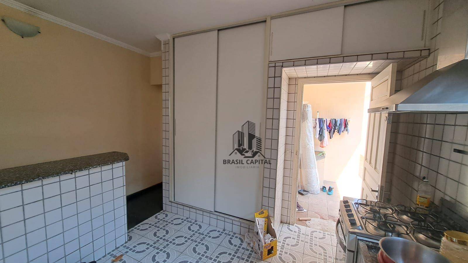 Casa à venda com 3 quartos, 180m² - Foto 12