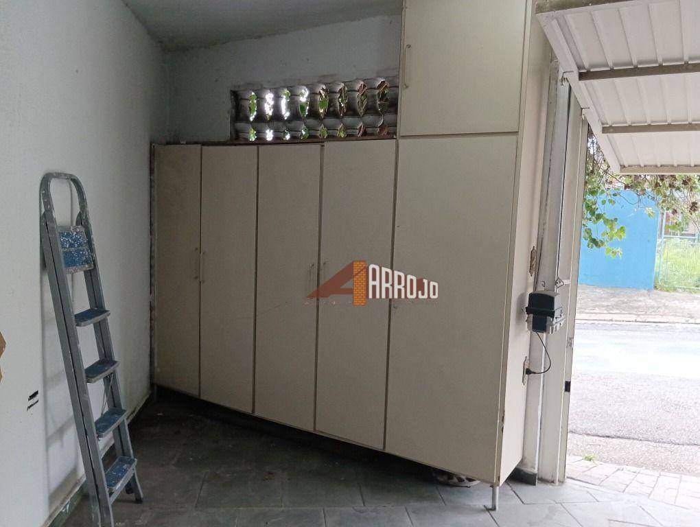 Sobrado à venda com 3 quartos, 200m² - Foto 25