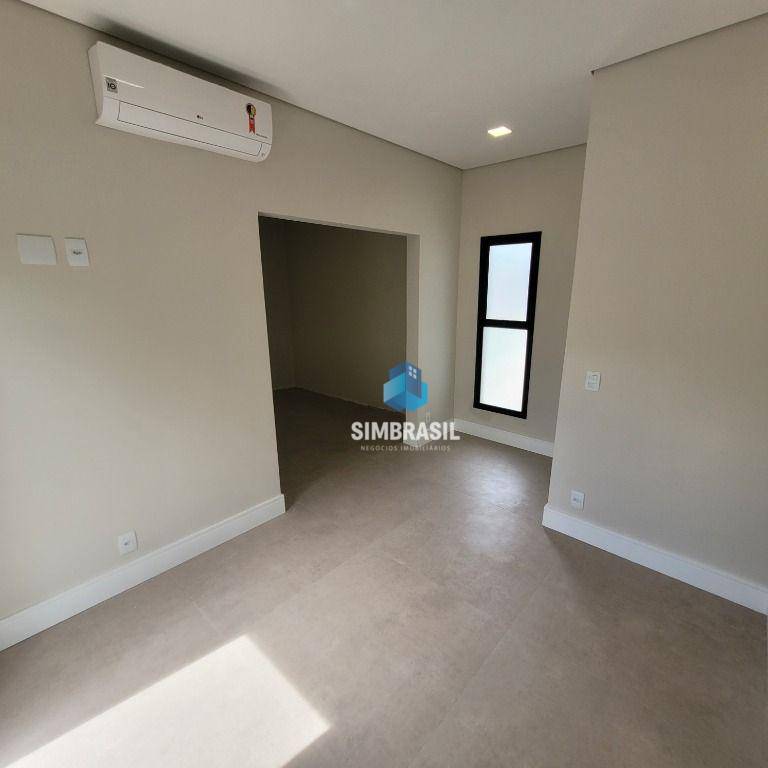 Casa à venda com 3 quartos, 194m² - Foto 12