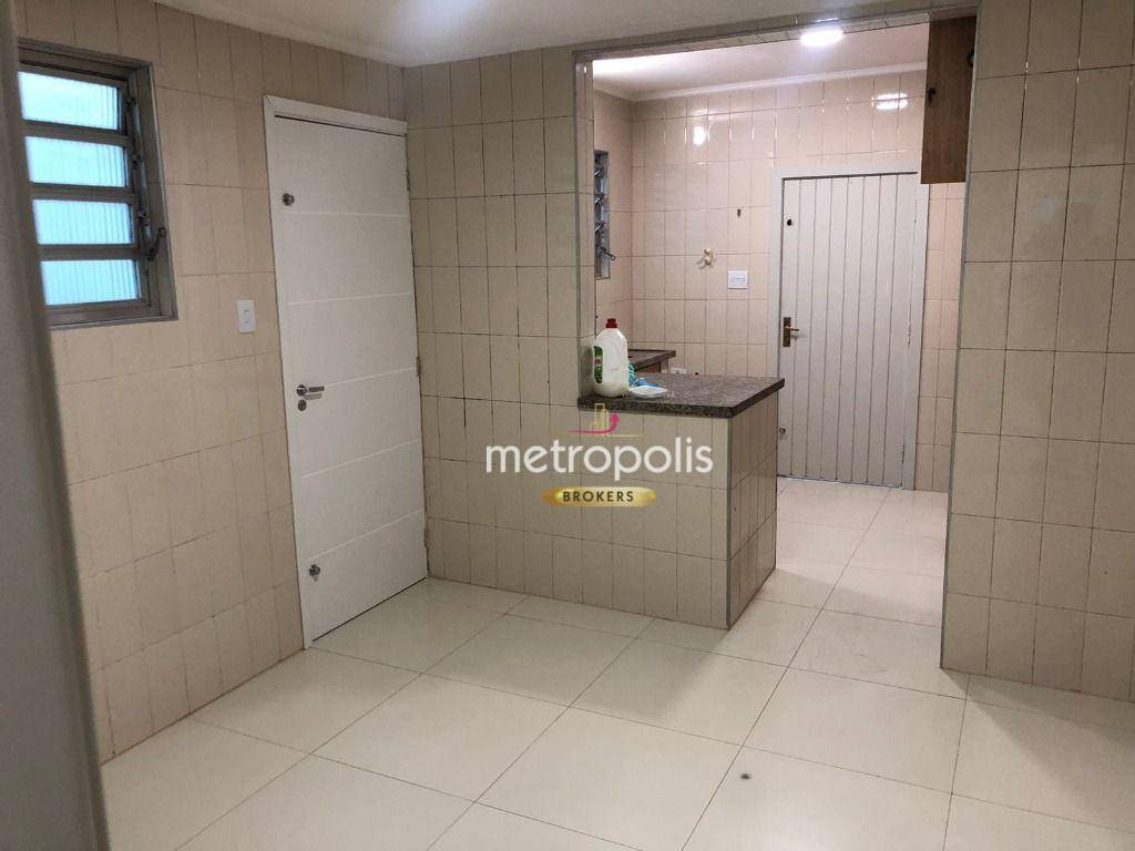 Sobrado à venda e aluguel com 5 quartos, 250m² - Foto 10