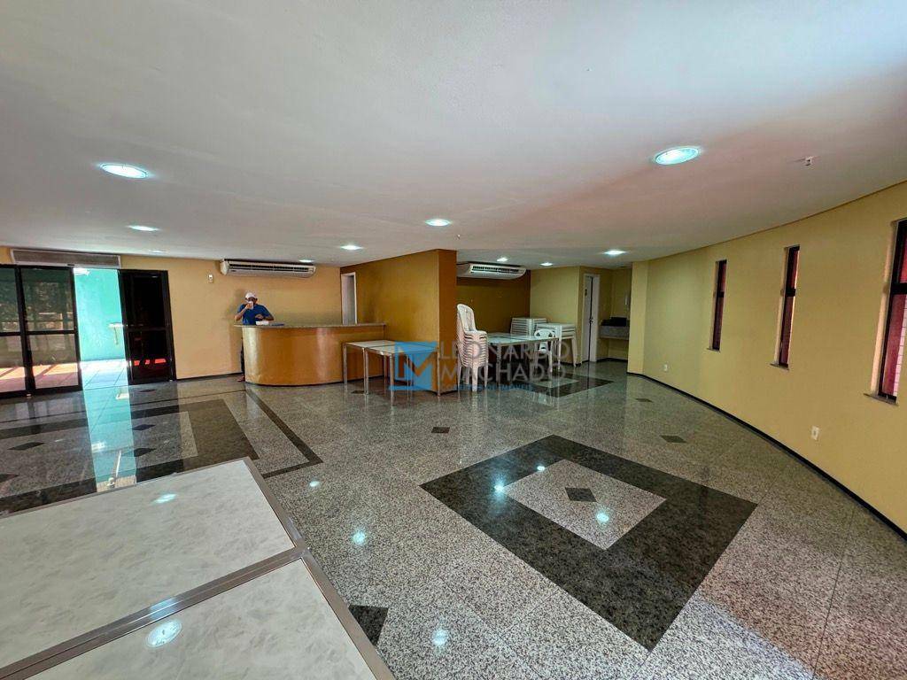 Apartamento à venda com 3 quartos, 130m² - Foto 10