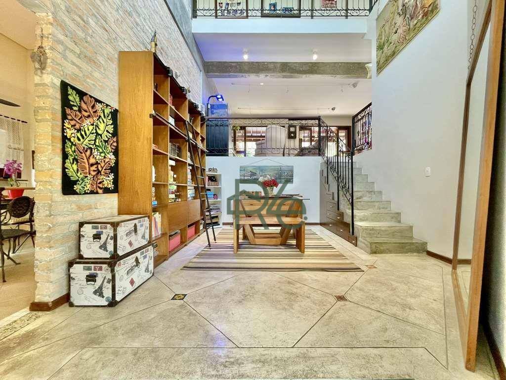 Casa de Condomínio à venda com 3 quartos, 323m² - Foto 14