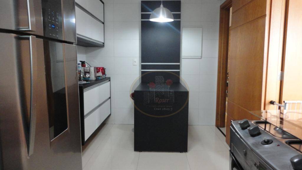 Apartamento à venda com 3 quartos, 178m² - Foto 28