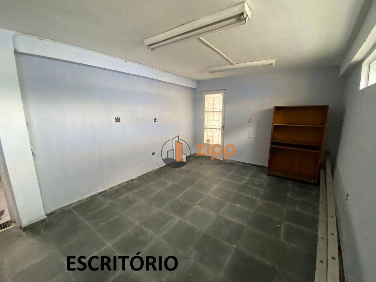 Sobrado à venda com 3 quartos, 200m² - Foto 11