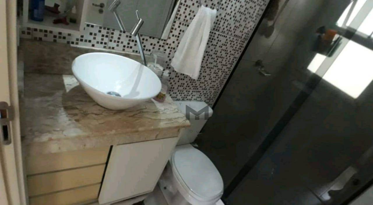 Apartamento à venda com 3 quartos, 75m² - Foto 11