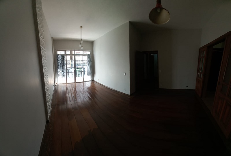 Apartamento à venda com 3 quartos, 154m² - Foto 2