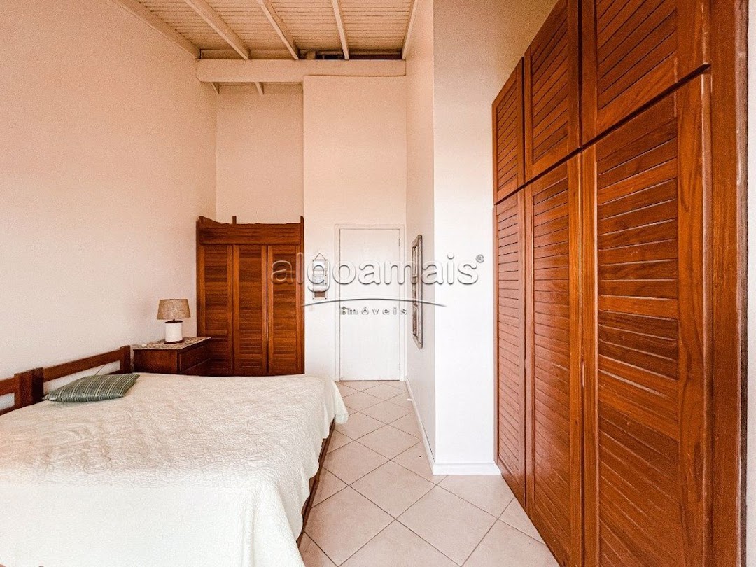 Casa à venda com 2 quartos, 125m² - Foto 11