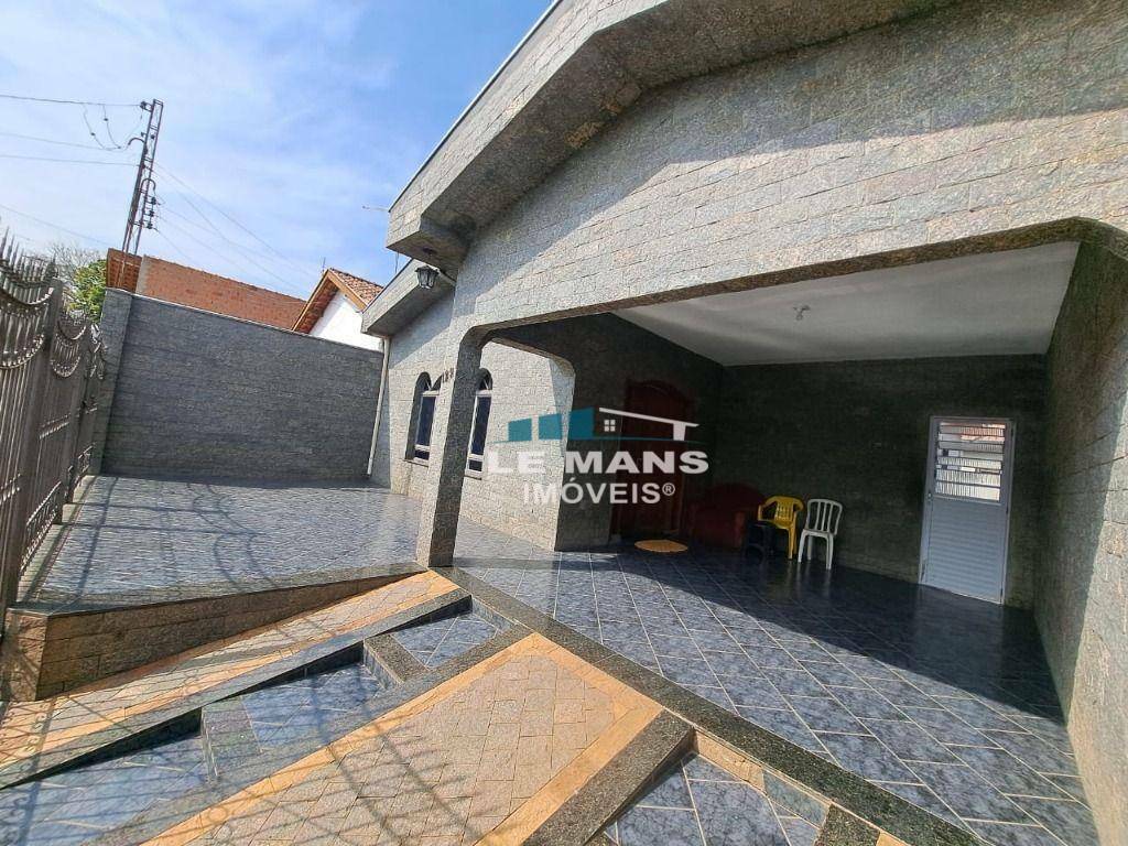 Casa à venda com 5 quartos, 160m² - Foto 5