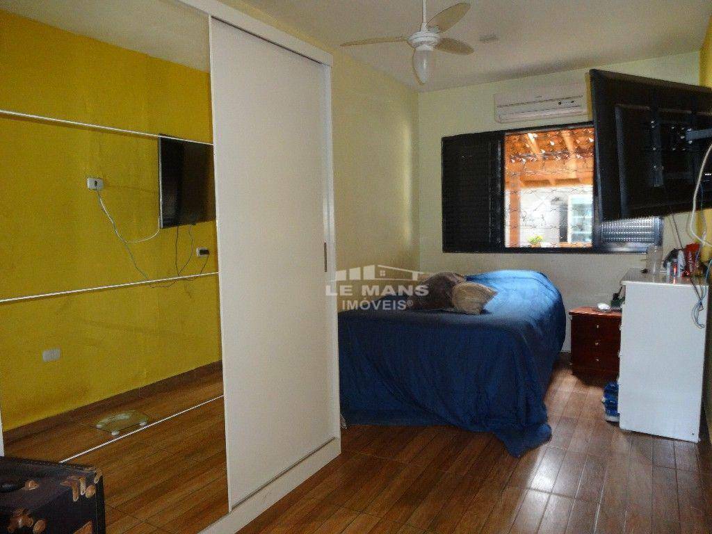 Chácara à venda com 4 quartos, 314m² - Foto 11