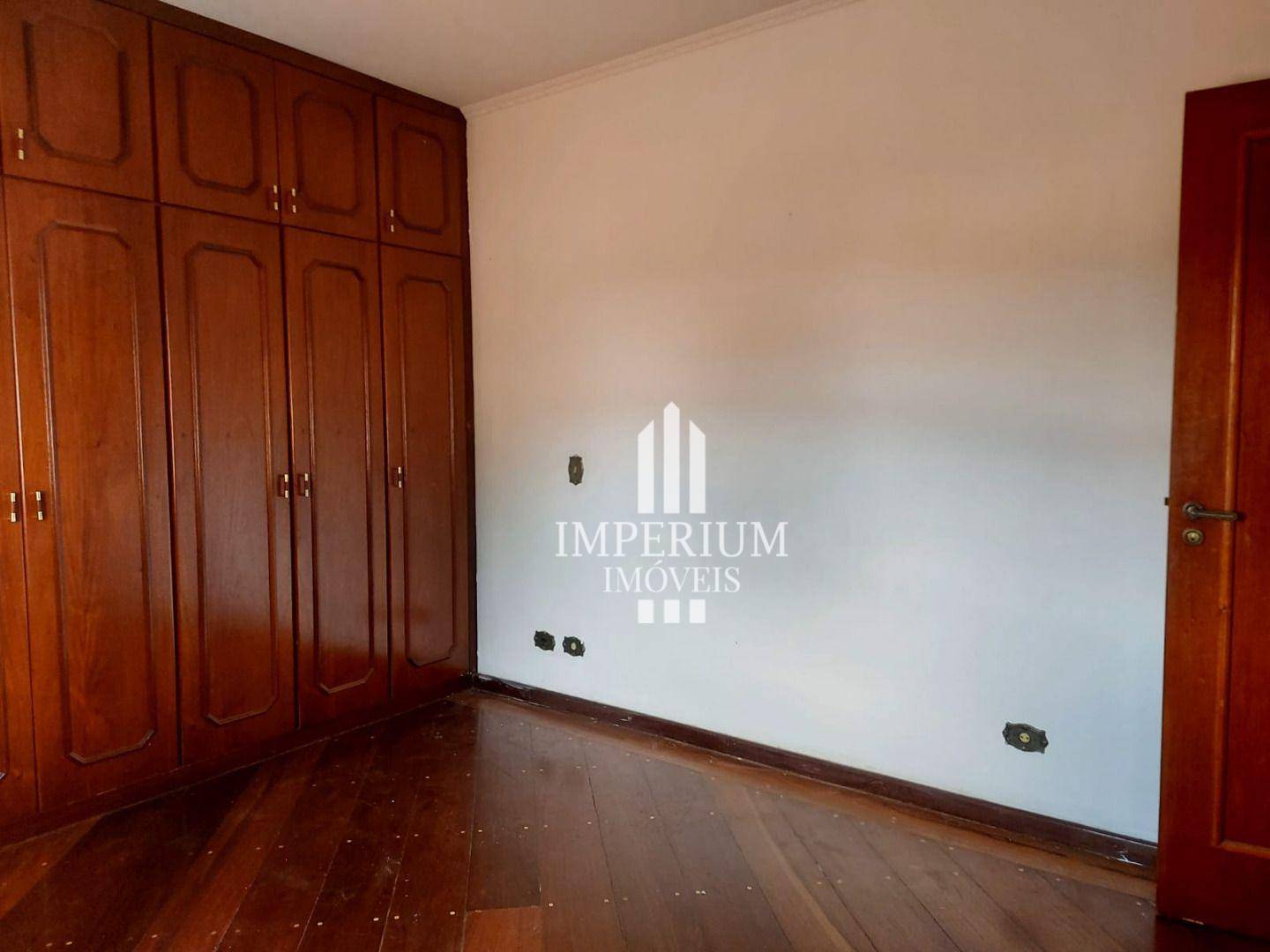 Sobrado à venda com 4 quartos, 352m² - Foto 11