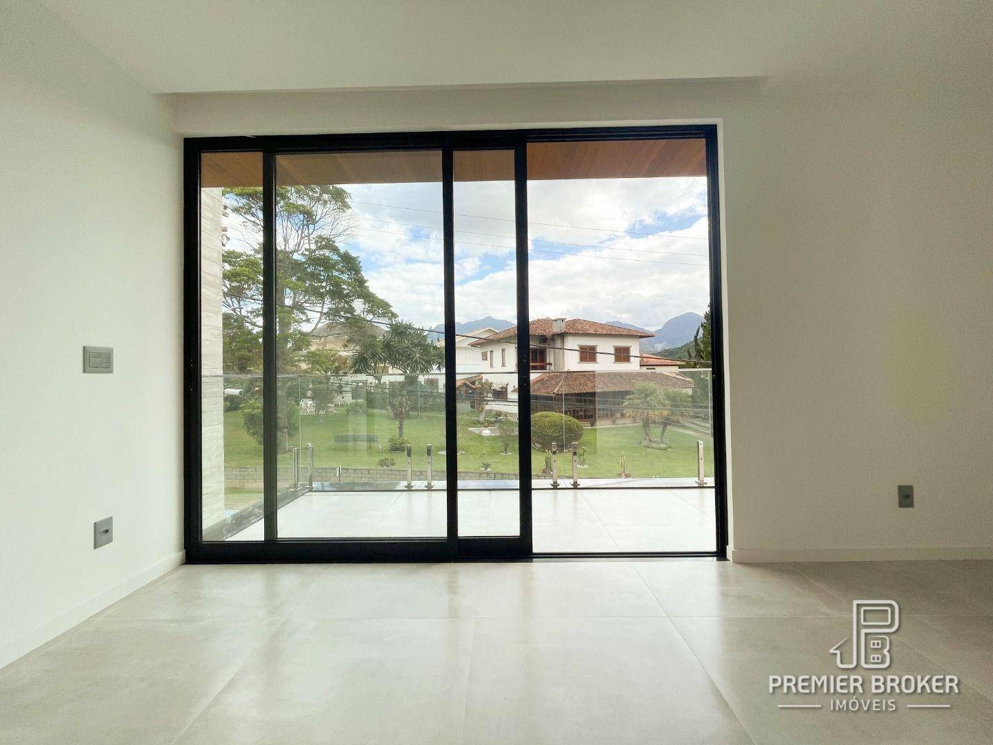 Casa de Condomínio à venda com 4 quartos, 330m² - Foto 30