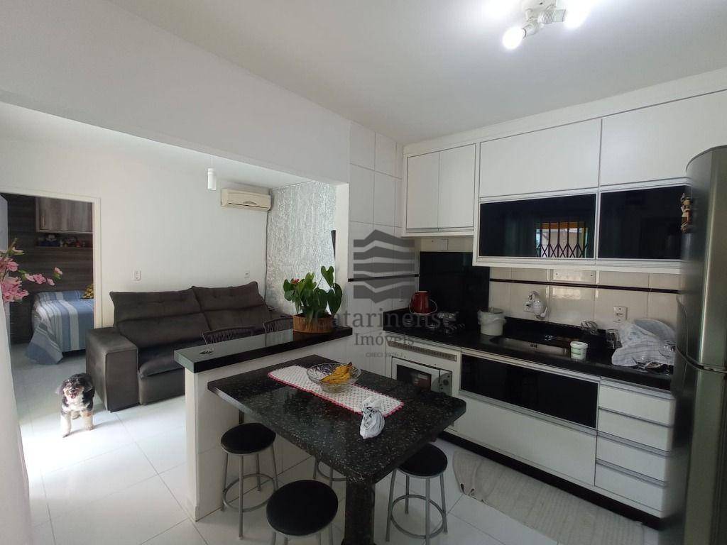 Casa à venda com 3 quartos, 80m² - Foto 5