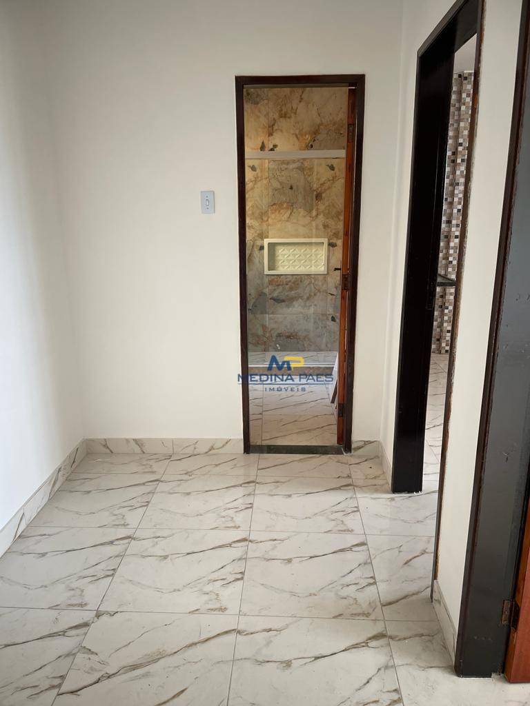 Apartamento à venda com 2 quartos, 60m² - Foto 4