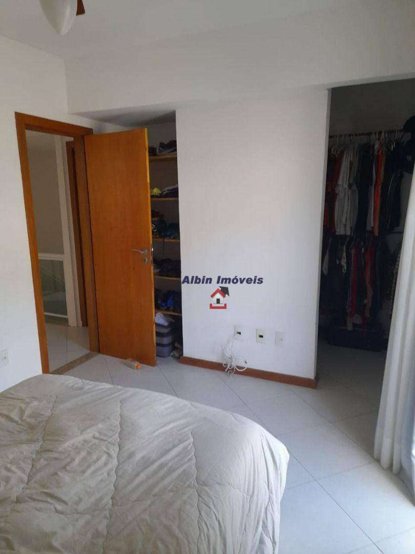 Casa à venda com 4 quartos, 106m² - Foto 2