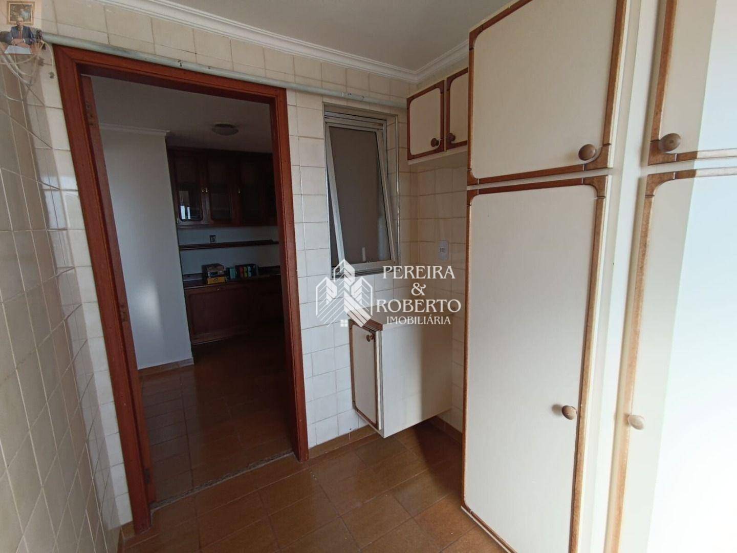 Apartamento à venda com 3 quartos, 120m² - Foto 9