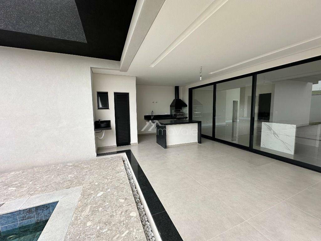 Casa de Condomínio à venda com 3 quartos, 270m² - Foto 15