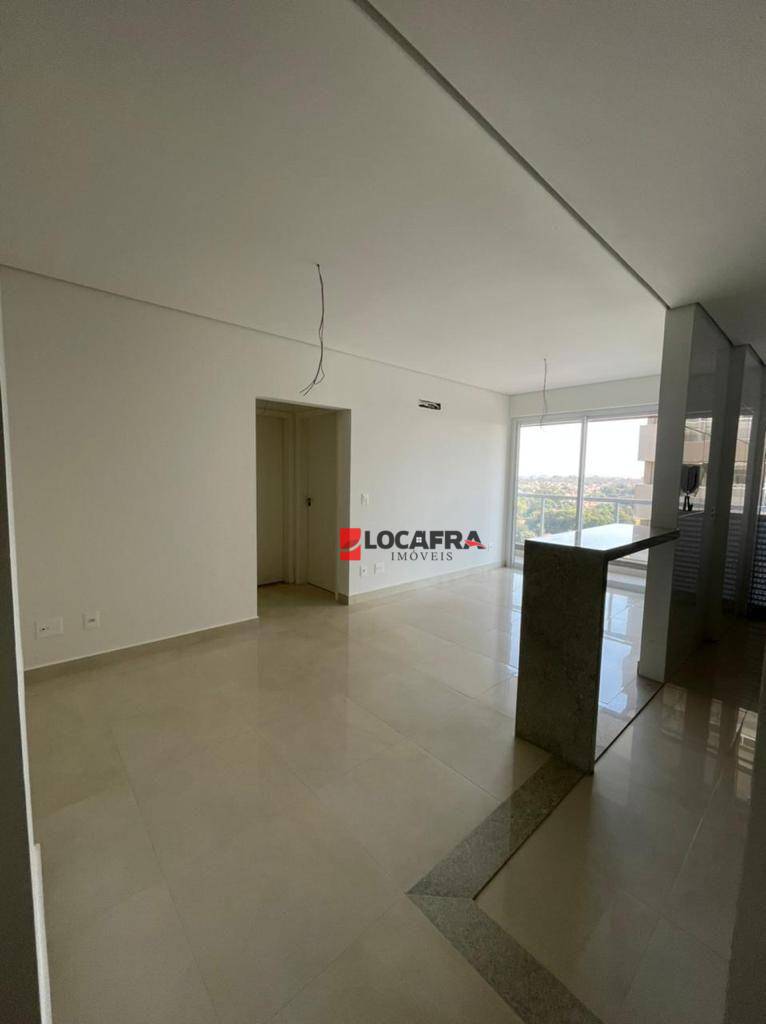 Apartamento à venda com 2 quartos, 78m² - Foto 4