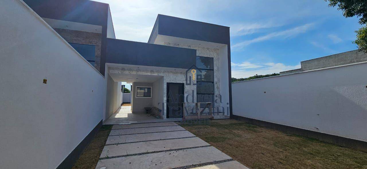 Casa à venda com 3 quartos, 122m² - Foto 2