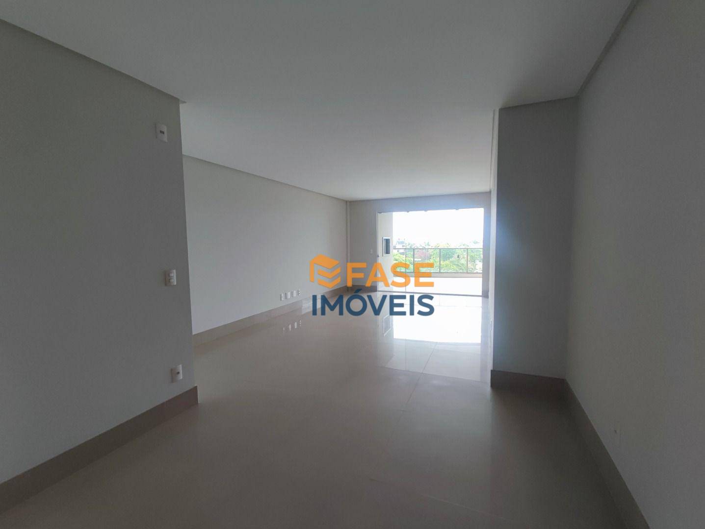 Apartamento à venda com 3 quartos, 172m² - Foto 19