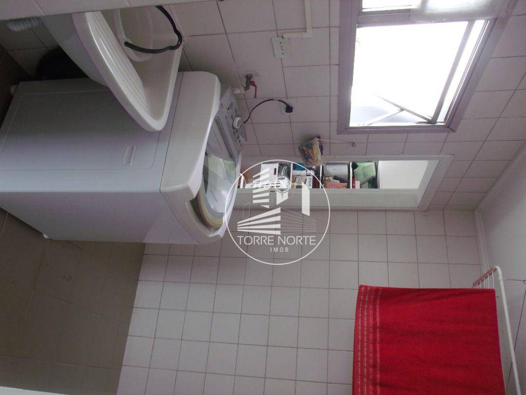 Apartamento à venda com 3 quartos, 106m² - Foto 13