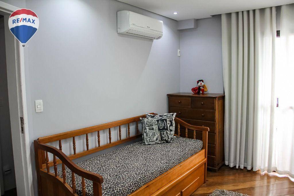 Apartamento à venda com 3 quartos, 180m² - Foto 34