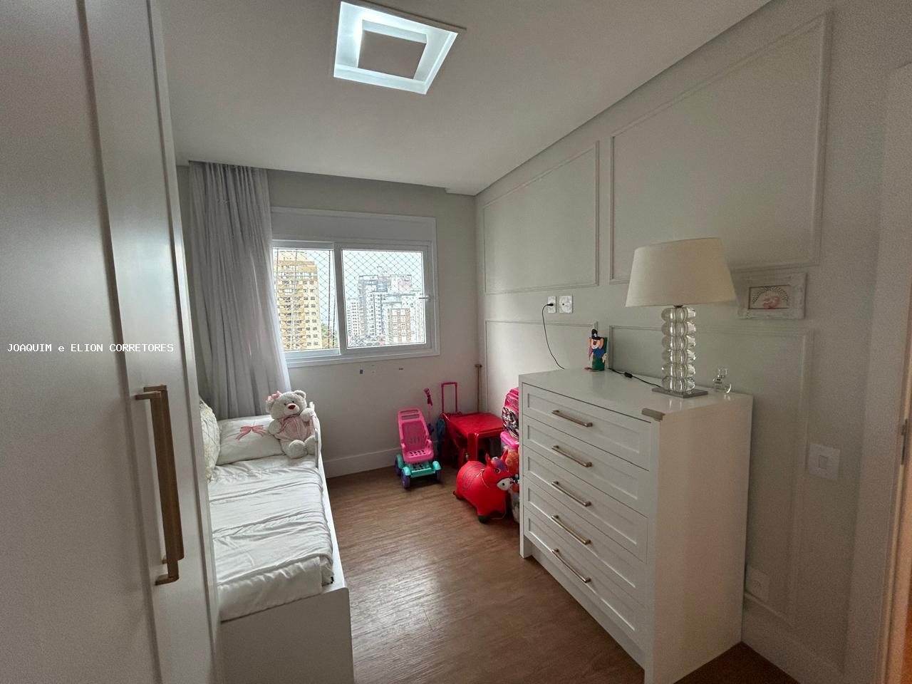 Apartamento à venda com 2 quartos, 75m² - Foto 16