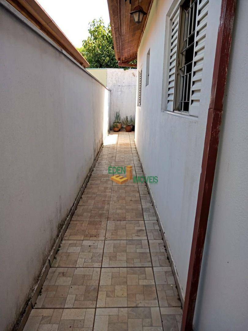 Casa à venda com 3 quartos, 127m² - Foto 3