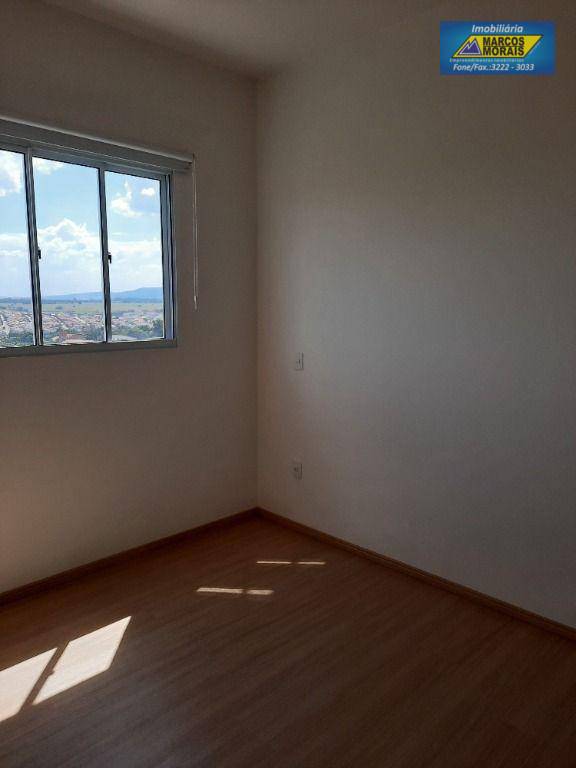 Apartamento para alugar com 2 quartos, 48m² - Foto 12