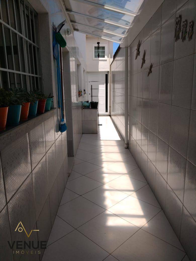 Sobrado à venda e aluguel com 3 quartos, 350m² - Foto 55