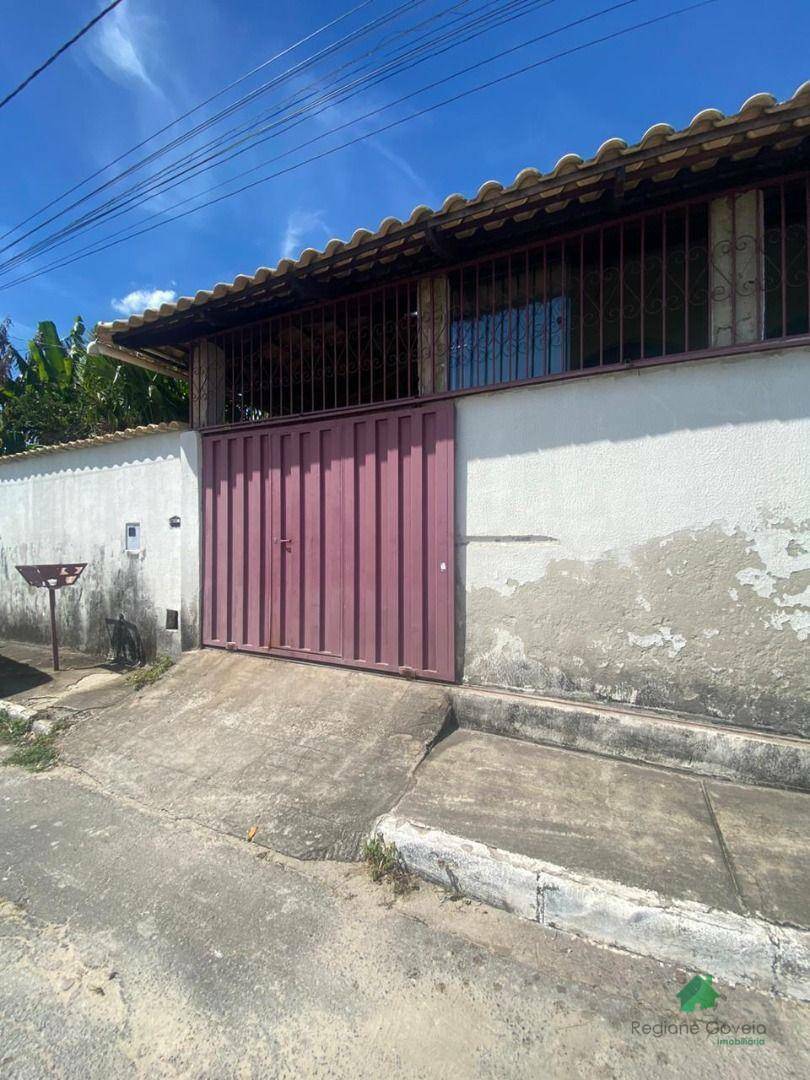 Casa à venda com 3 quartos, 100m² - Foto 1