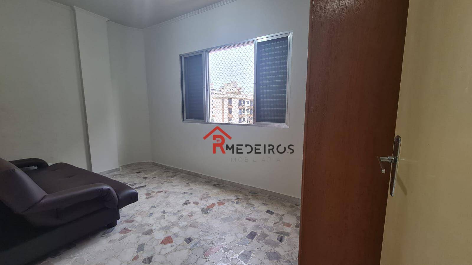 Apartamento para alugar com 2 quartos, 65m² - Foto 15