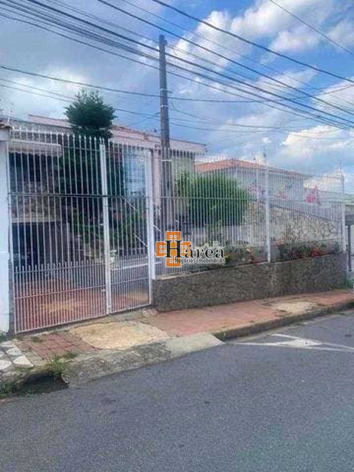 Casa à venda com 3 quartos, 388m² - Foto 2