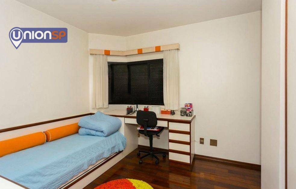 Apartamento à venda com 4 quartos, 189m² - Foto 8