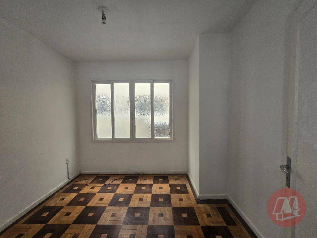 Apartamento para alugar com 3 quartos, 110m² - Foto 19