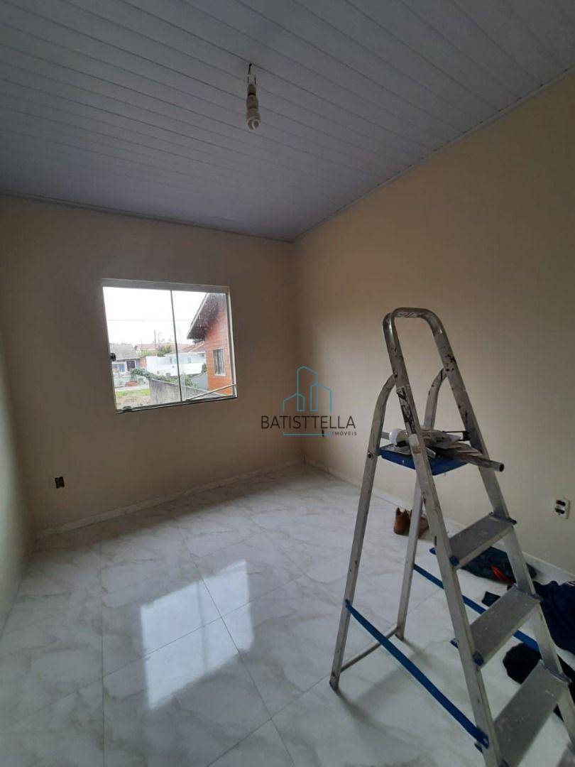 Casa à venda com 2 quartos, 70m² - Foto 11