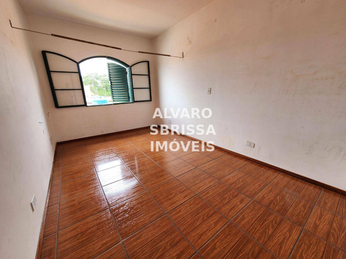 Casa à venda com 3 quartos, 284m² - Foto 10