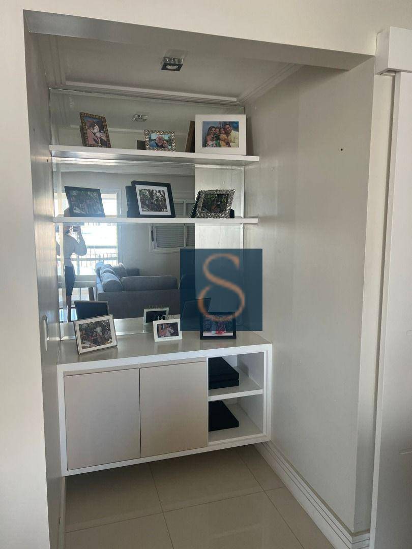 Apartamento à venda com 3 quartos, 194m² - Foto 19