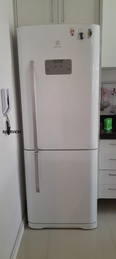 Apartamento para alugar com 2 quartos, 75m² - Foto 19