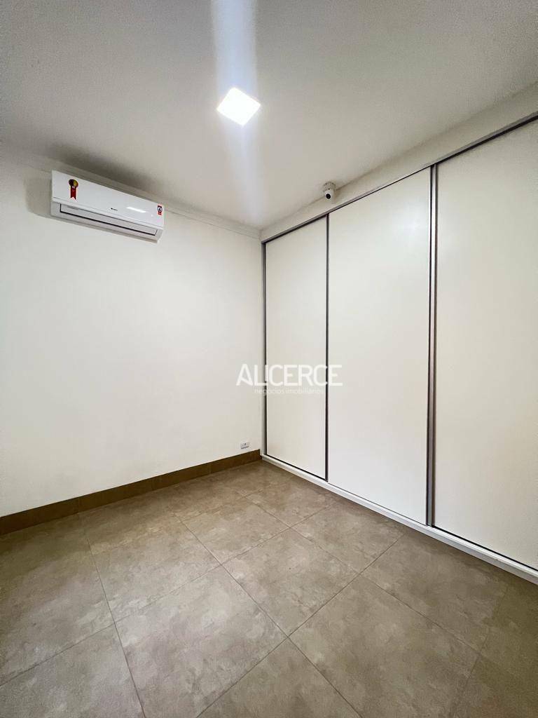 Casa à venda com 2 quartos, 95m² - Foto 4