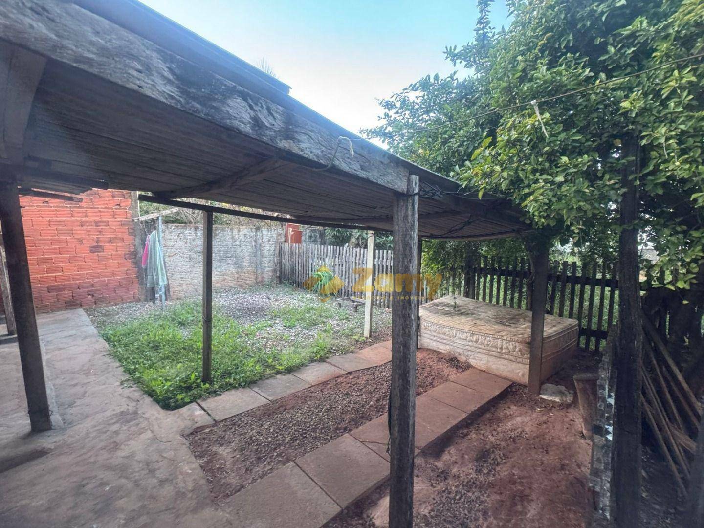 Casa à venda com 3 quartos, 100m² - Foto 3