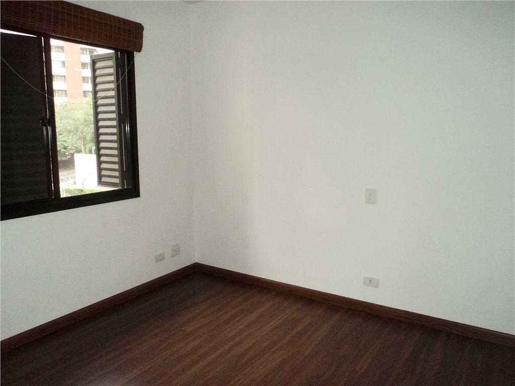 Apartamento à venda com 4 quartos, 226m² - Foto 15