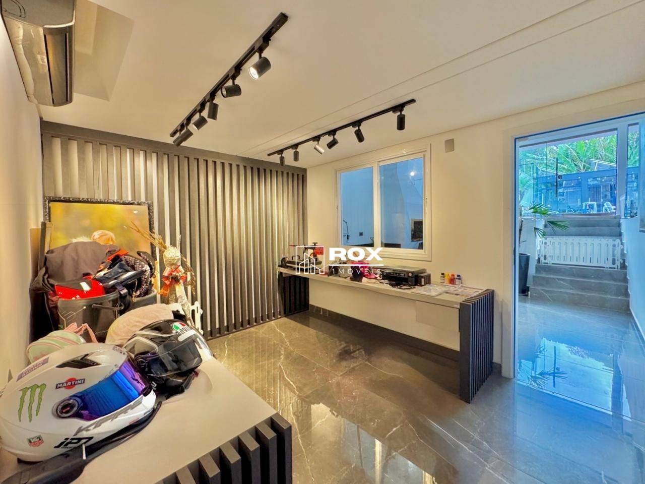 Casa à venda com 4 quartos, 490m² - Foto 9