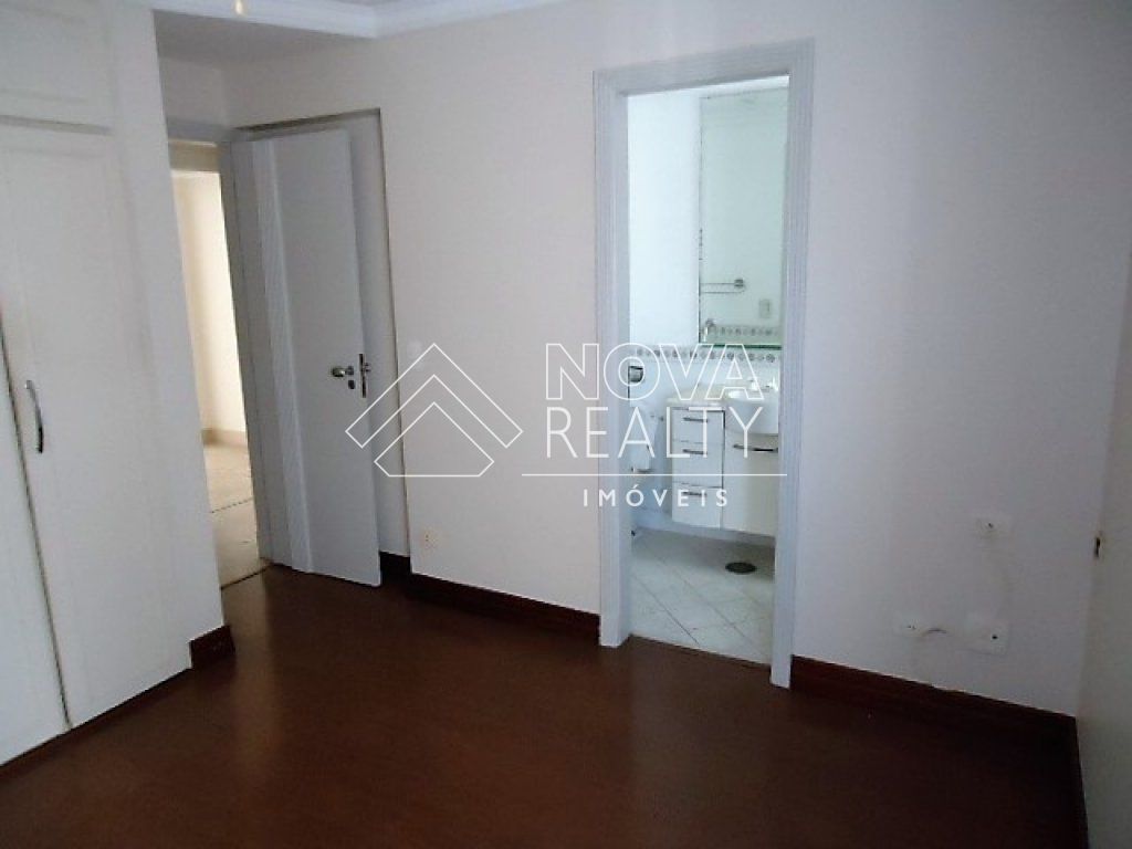 Apartamento à venda com 3 quartos, 158m² - Foto 14